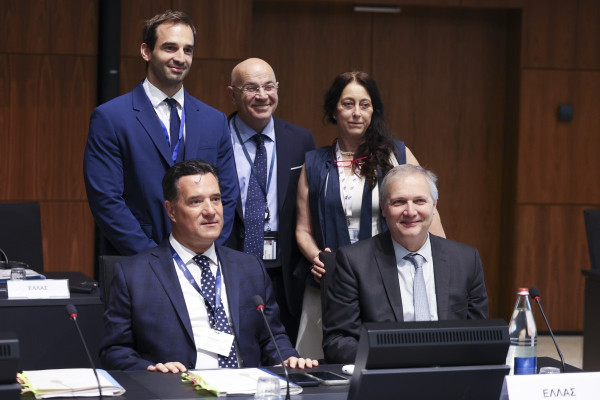 Γεωργιάδης από το Λουξεμβούργο: Να αναβληθεί η Οδηγία για τα αστικά λύματα - Ενέχει κινδύνους για τα φάρμακα