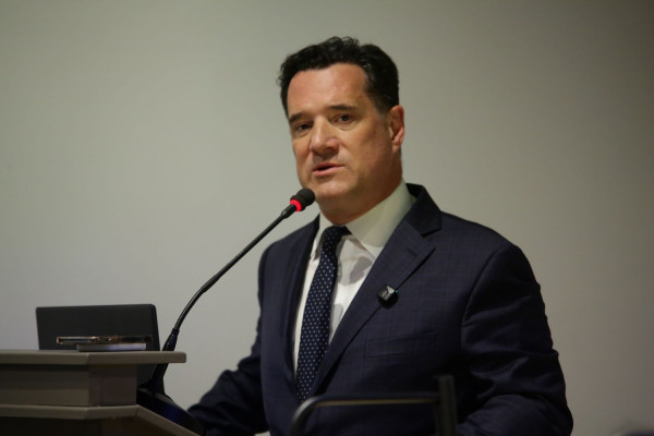 Γεωργιάδης: «Εχουν αποσταλεί 1.758.000 sms για την πρόληψη της νεφρικής δυσλειτουργίας»