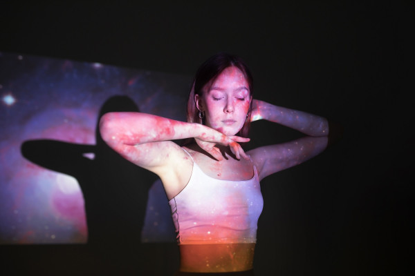 Φάρμακα που ενεργοποιούνται με φως: Μια νέα, ασφαλέστερη προσέγγιση για την αντιμετώπιση της ψωρίασης