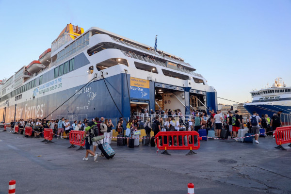 Προεδρικό Διάταγμα για τη διευκόλυνση πρόσβασης ΑμεΑ, εγκύων και ηλικιωμένων στα πλοία της ακτοπλοΐας