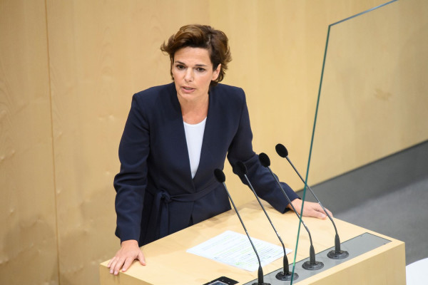 Συνεργασία του ECDC με την ανώτατη υγειονομική αρχή του Καναδά για την ενδυνάμωση της παγκόσμιας ασφάλειας