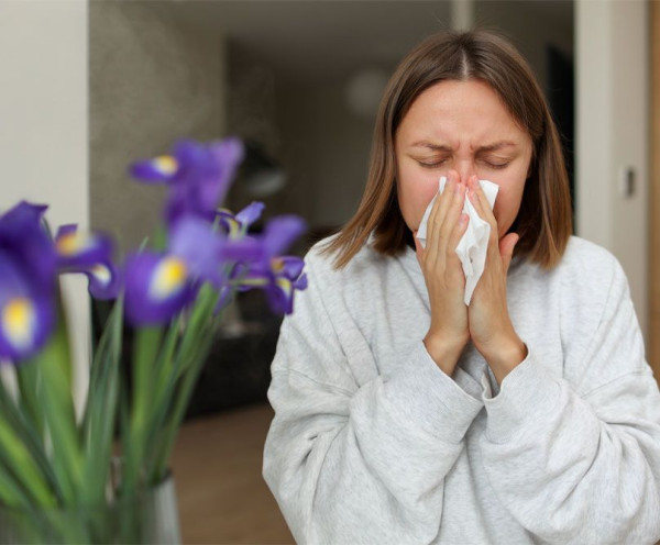Αλλεργία ή «κρυολόγημα»; Πώς ξεχωρίζουμε τα συμπτώματα