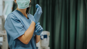 Οι ενιαίες προϋποθέσεις για την ένταξη νοσηλευτών, βοηθών νοσηλευτών και διασωστών στα ΒΑΕ