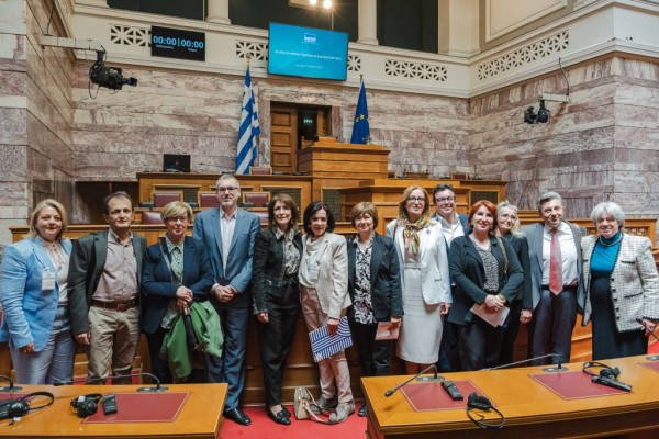 Η ΕΝΑΣΕΛ στη Βουλή: «Η ουσιαστική προστασία των δικαιωμάτων των ασθενών περνά μέσα από τη θεσμική συμμετοχή»
