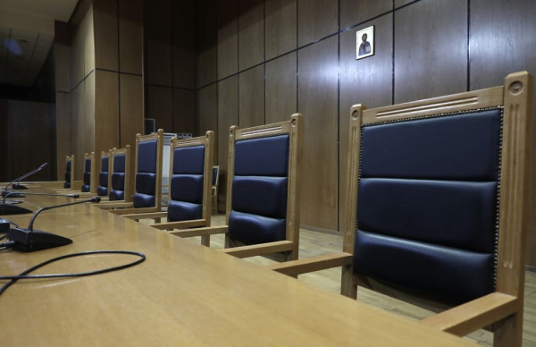 Θεσσαλονίκη: Αθωώθηκαν οι οκτώ κατηγορούμενοι για τους τραυματισμούς 21χρονου σε δομή ΑΜΕΑ