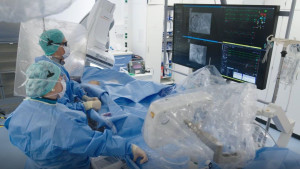 Siemens Healthineers: Νέα σειρά επεμβατικών συστημάτων με τεχνολογία Optiq AI