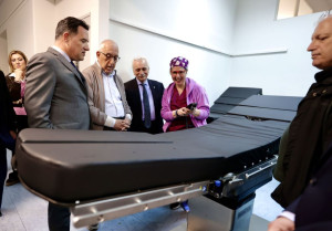 Εγκαινιάστηκαν οι νέες σύγχρονες χειρουργικές τράπεζες στο Γ.Ν.Α. «Κοργιαλένειο – Μπενάκειο», δωρεά της Βουλής