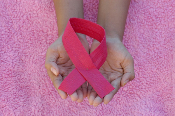 W4O Hellas: Νέο πρόγραμμα δωρεάν γονιδιακού ελέγχου για κληρονομική προδιάθεση καρκίνου μαστού