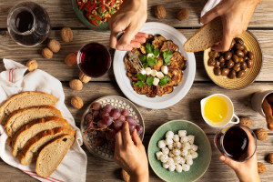 Σαρακοστή προ των πυλών: Τα οφέλη της νηστείας στην υγεία και... τι συμβαίνει μόλις μία εβδομάδα μετά τη διακοπή της!