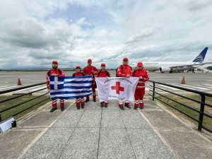 Ζεστό χειροκρότημα για το συγκινητικό μήνυμα του πιλότου που μετέφερε την αποστολή του ΕΕΣ στη Βενεζουέλα
