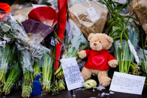 Ελβετία: Τα «σπινθηροβόλα κεριά» η προφανής αιτία της φονικής πυρκαγιάς - Ταυτοποιήθηκαν 113 τραυματίες