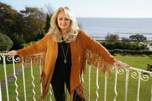 Έφυγε από τη ζωή η τραγουδίστρια του Total Eclipse of the Heart, Bonnie Tyler