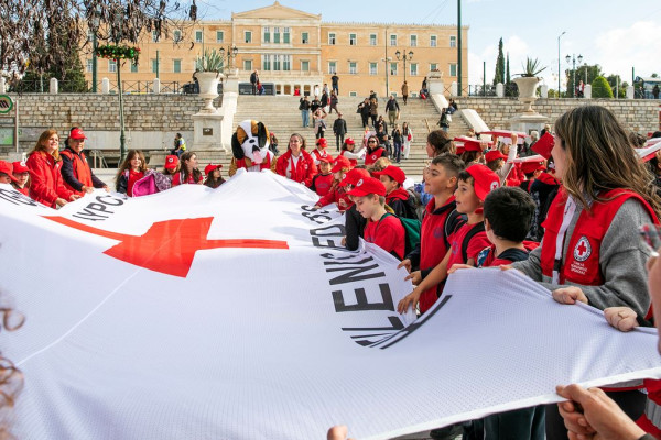 ΕΕΣ: Προειδοποιητικά σημάδια και δυνατότητες πρόληψης εφηβικής κατάθλιψης και τάσεων αυτοκτονίας