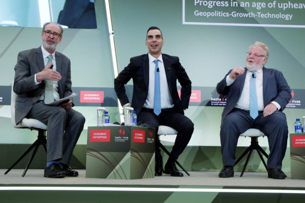 Θεμιστοκλέους: «Η πρόσβαση στα φάρμακα δεν μπορεί να εξαρτάται από εξωγενείς παράγοντες»