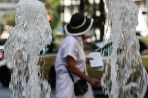 ΠΟΥ: Ακραίος ο κίνδυνος θανάτου σε περιόδους καύσωνα - Πως μπορούμε να προστατευθούμε