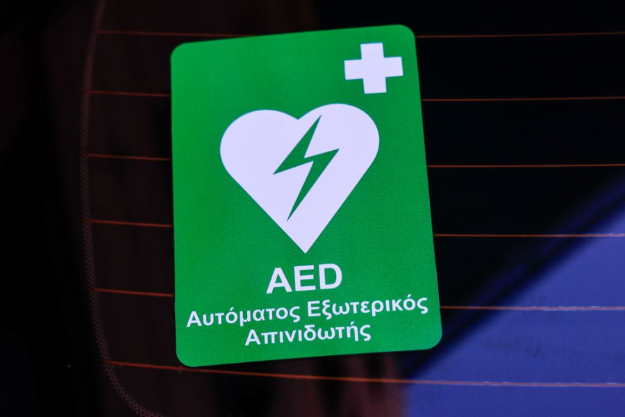 Απινιδωτές σε τρία σχολεία και δύο ποδοσφαιρικές ομάδες παρέδωσε ο Δήμος Βόρειας Κέρκυρας