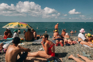 Ηλιακά εγκαύματα: Τα σημάδια που θα πρέπει να οδηγήσουν στο γιατρό