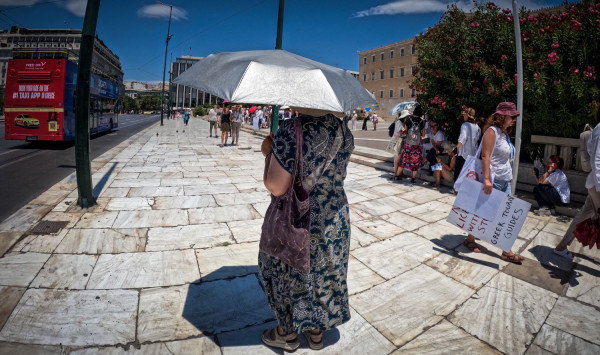 Στο «πόδι» ο δήμος Αθηναίων για τις ημέρες της μεγάλης ζέστης - Όλα τα μέτρα που ισχύουν από σήμερα
