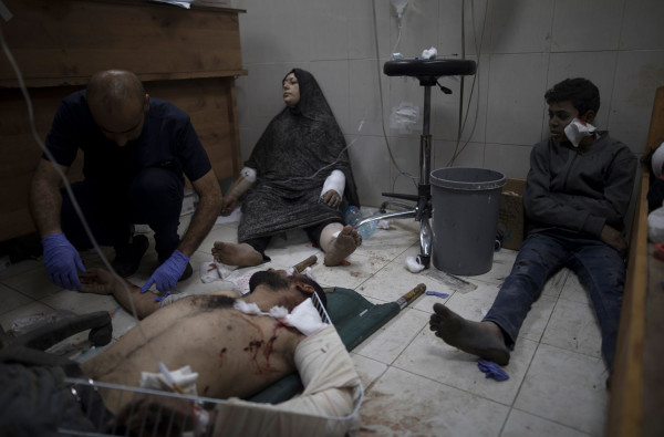 Γάζα: Ασθενείς εγκαταλείπουν μαζικά δύο διεθνή νοσοκομεία μετά τις εντολές του ισραηλινού στρατού για εκκένωση