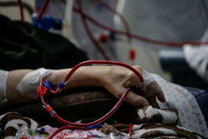 Σε αιγυπτιακό νοσοκομείο μεταφέρθηκαν 21 καρκινοπαθείς από τη Γάζα