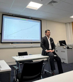 Tο «Μέλλον της Υγείας», αντικείμενο διάλεξης του Δρος Αποστολόπουλου στο Πανεπιστήμιο Cambridge