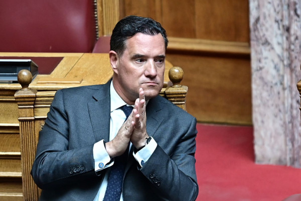 Παρέμβαση Γεωργιάδη για την ειδικευόμενη παιδίατρο: «Καμία υπερεργασία, καμία υπερεφημέρευση»